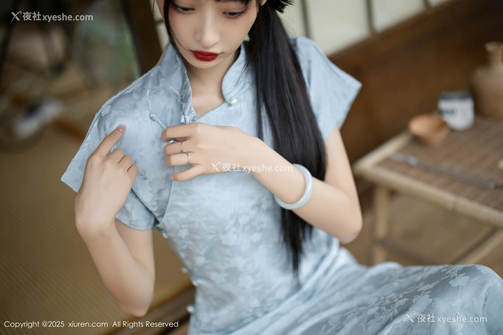 1P - [XiuRen秀人网] No.10278 茂木希子 [81P]