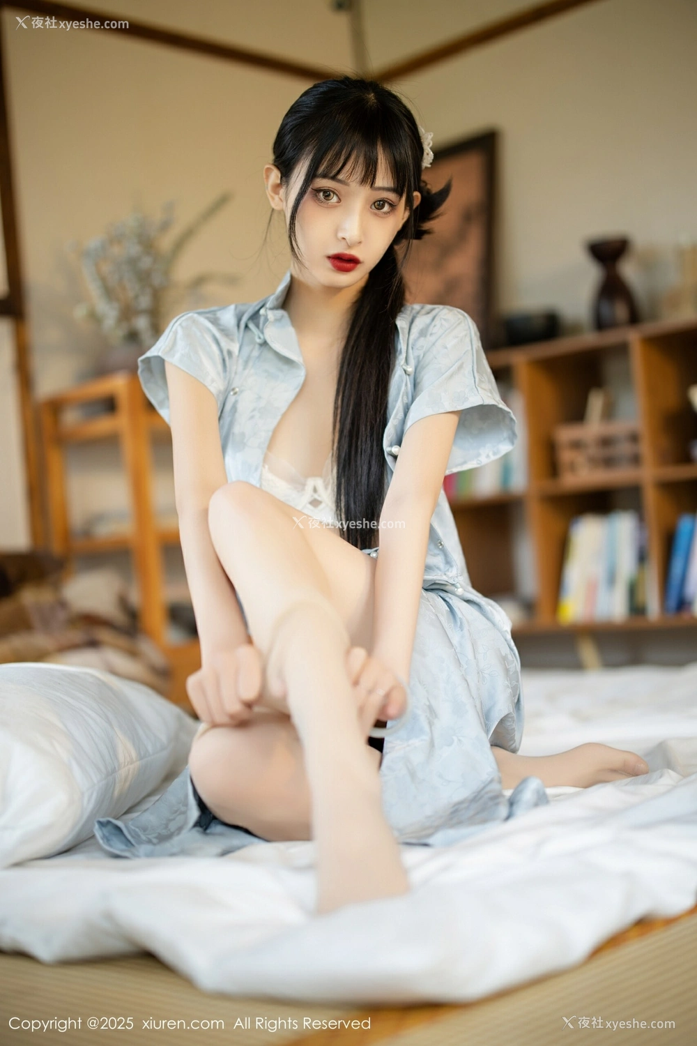 1P - [XiuRen秀人网] No.10278 茂木希子 [81P]
