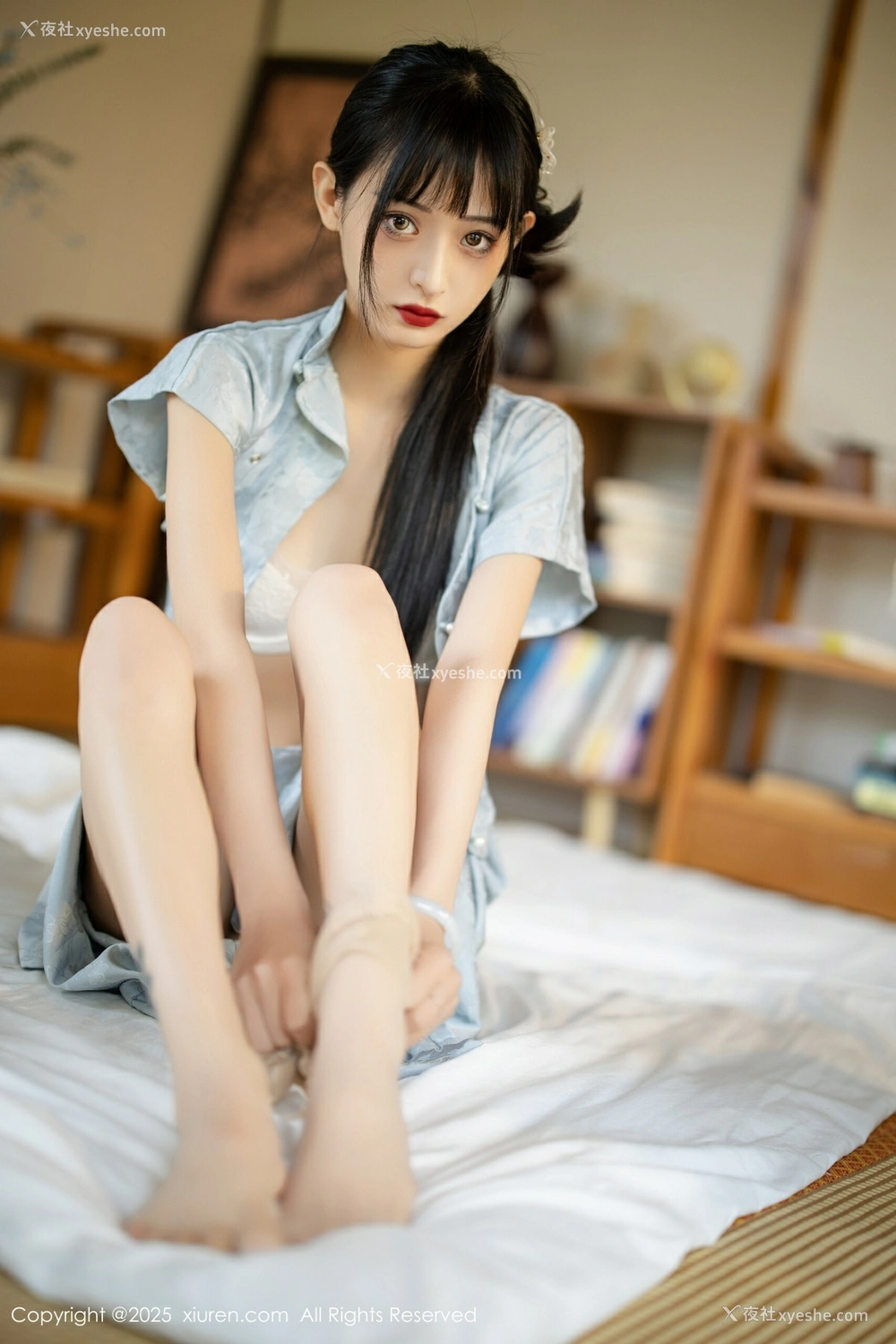 1P - [XiuRen秀人网] No.10278 茂木希子 [81P]