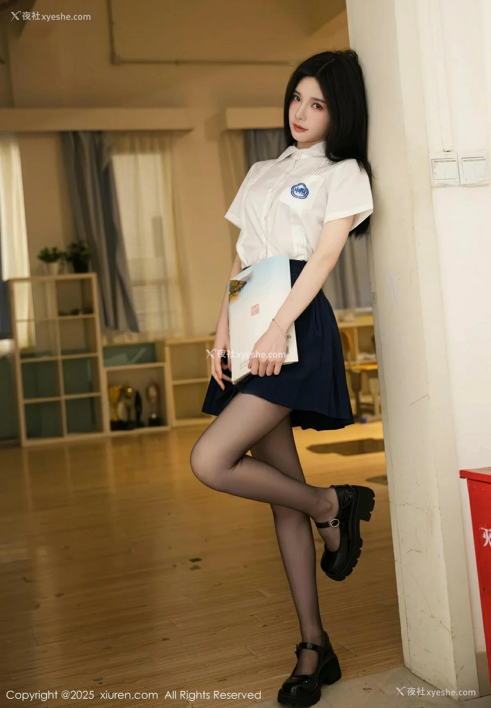 1P - [XiuRen秀人网] No.10287 布丁wow [87P]