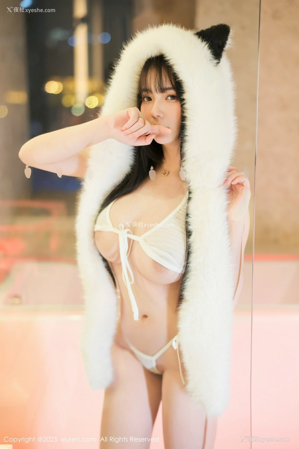 1P - [XiuRen秀人网] No.10302 软情 [52P]