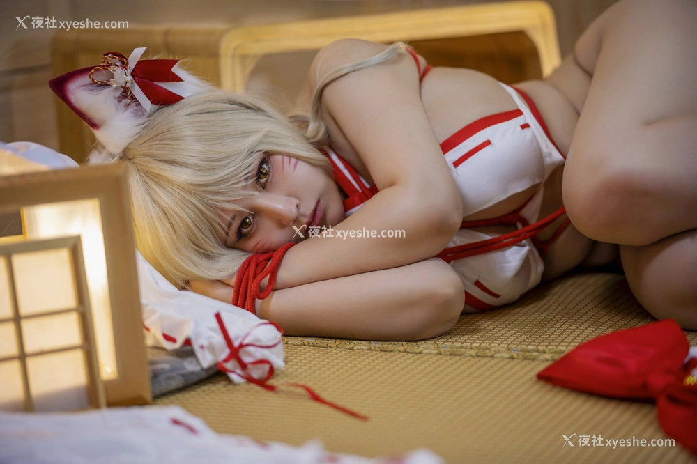 1P - KANEKO_咔喵 – 狐狸巫女 [43P]