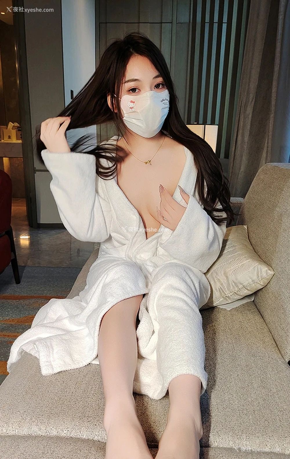1P - 福利姬芒果之绿帽夫妻肉丝温泉酒店尺度合集2