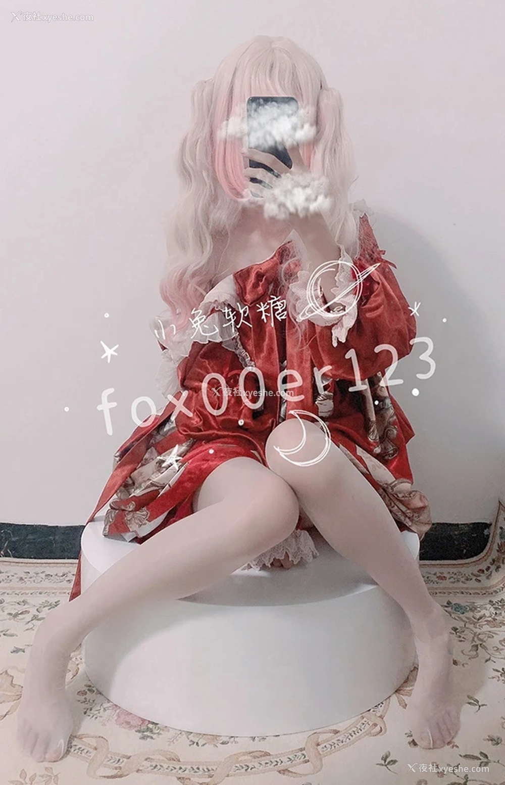 1P - 推特美女@小兔软糖 私拍尺度福利图集