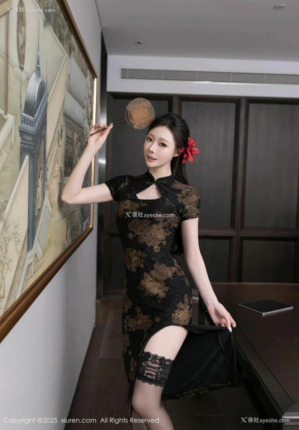1P - [XiuRen秀人网] No.10323 小逗逗 [81P]