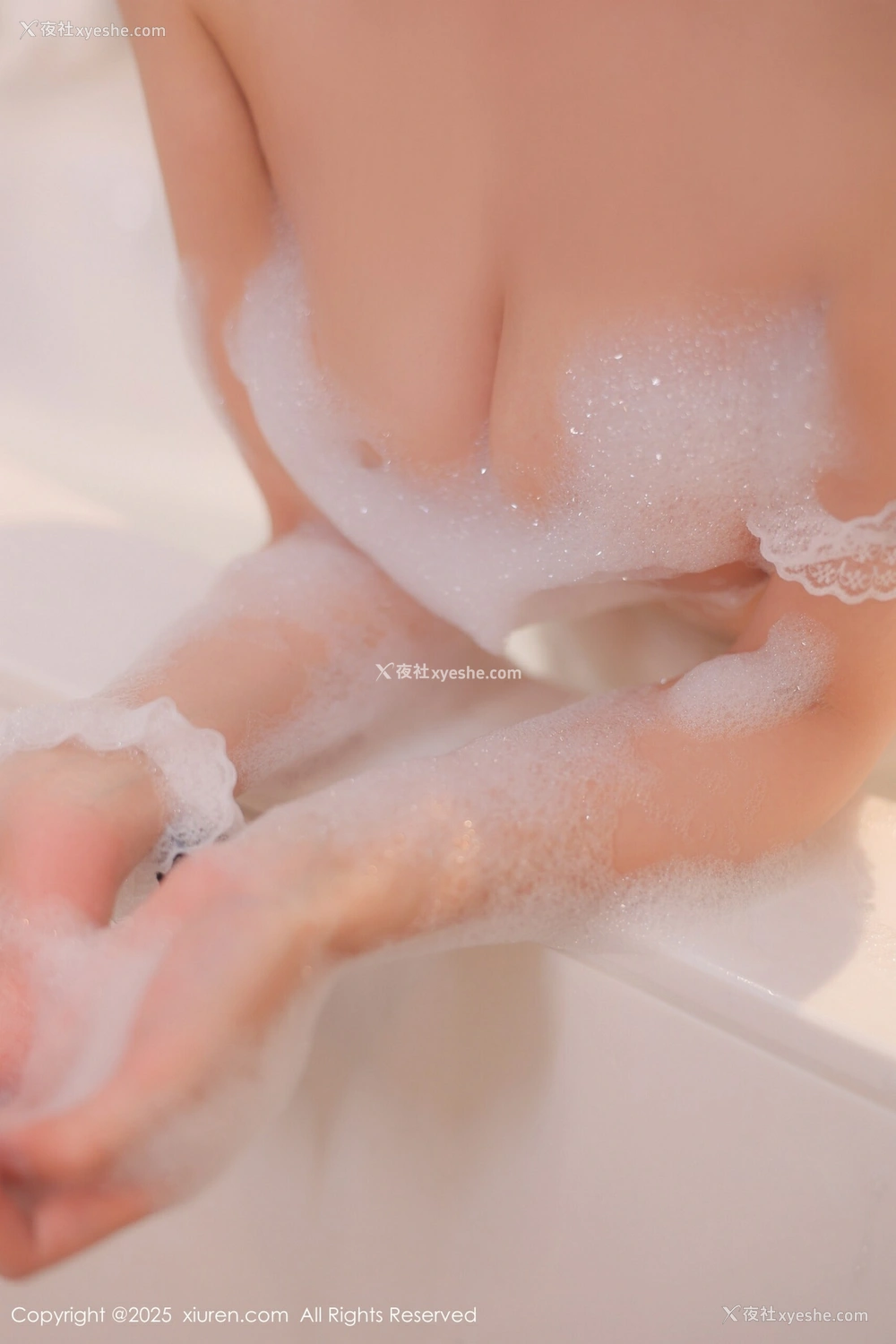 1P - [XiuRen秀人网] No.10316 shelly诗莉吖 [60P]