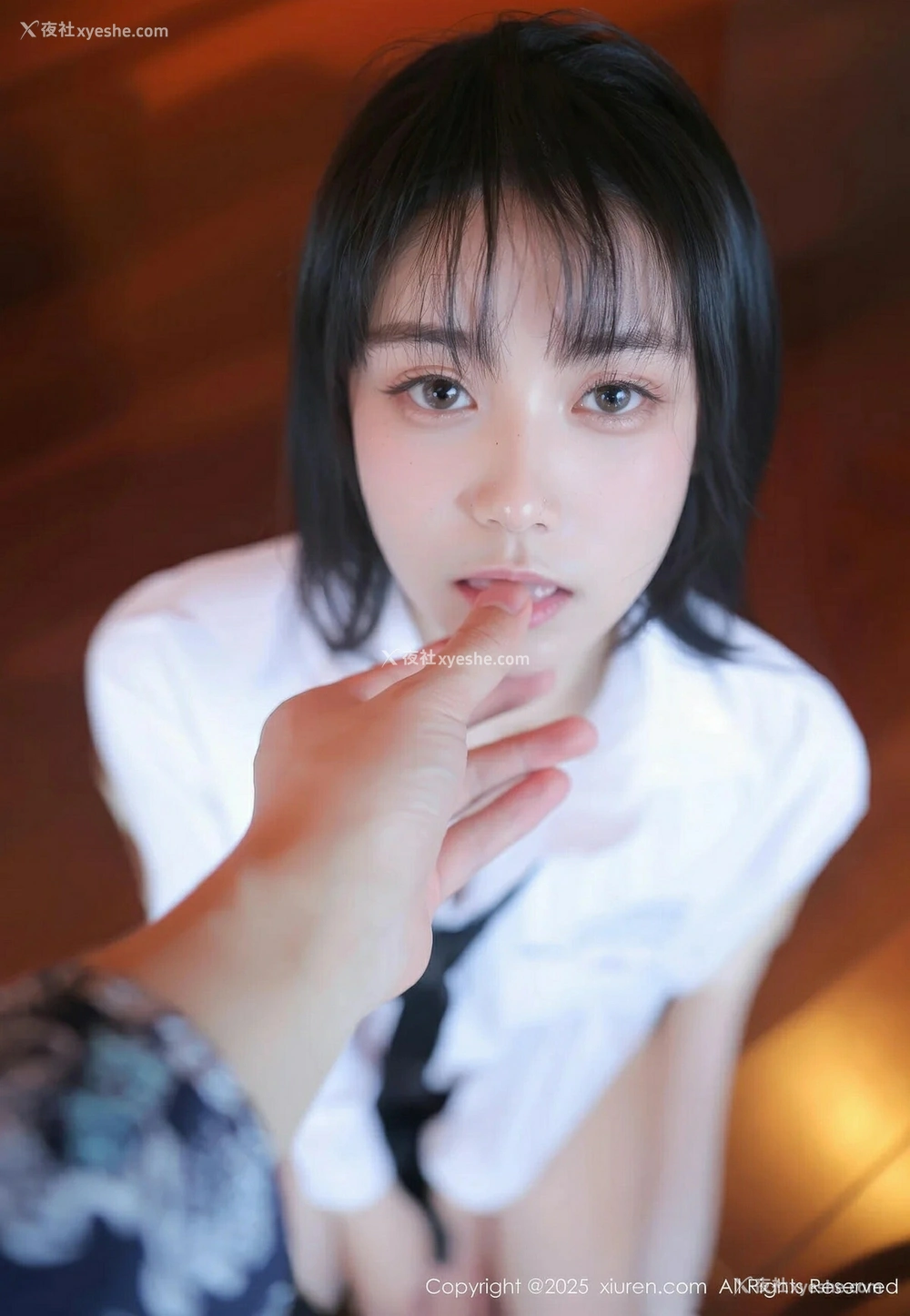 1P - [XiuRen秀人网] No.10335 软情 [65P]