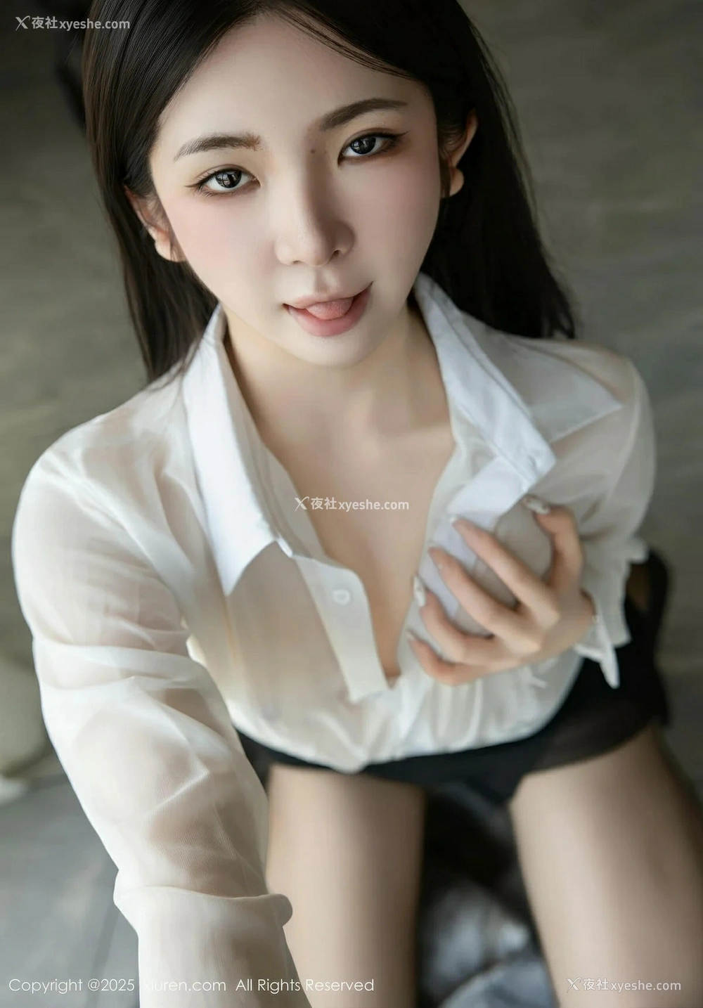 1P - [XiuRen秀人网] No.10338 童童Bunny [79P]