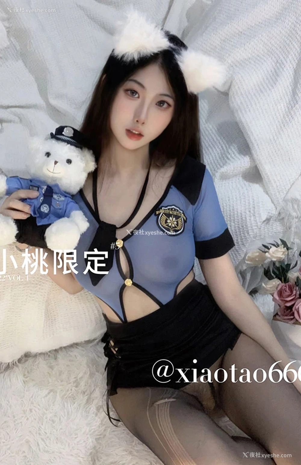 1P - 高颜值福利姬@小桃私拍唯美尺度人体图集