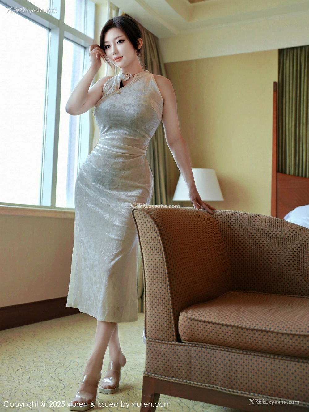 1P - [XiuRen秀人网] No.10355 苏一诺 [85P]