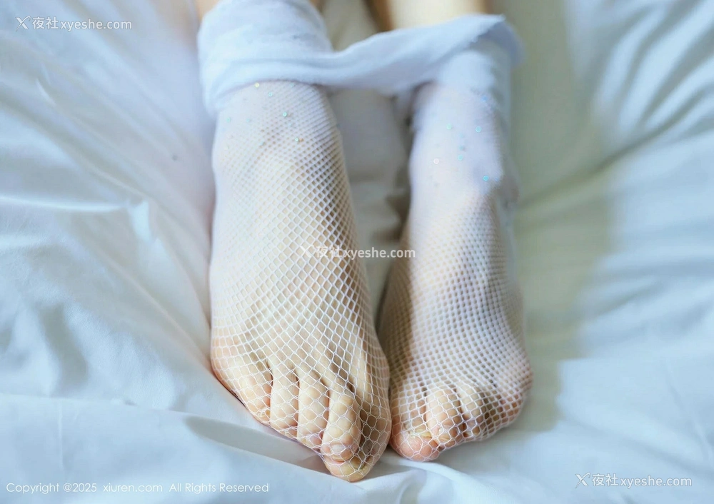 1P - [XiuRen秀人网] No.10364 梨霜儿 [92P]