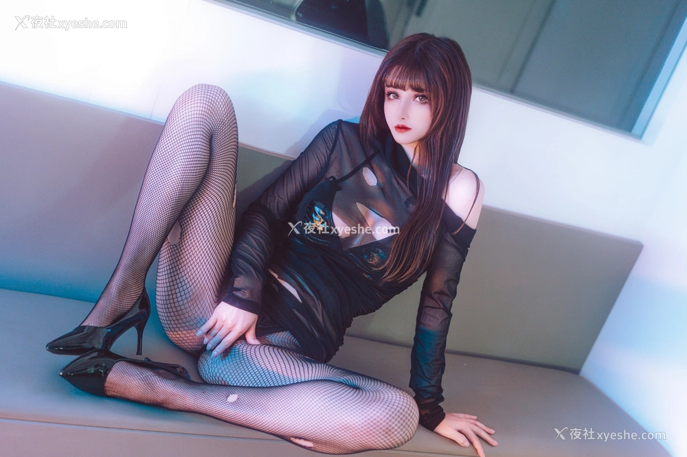 1P - 鹿八岁 – 地铁の调教 [66P]