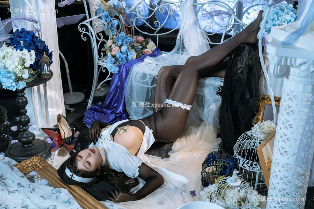 1P - 云溪溪 & 奶桃桃 – 沉陷-修女 [90P]