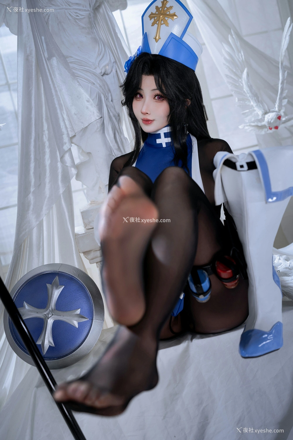 1P - rioko凉凉子 – Nikke胜利女神 梅登冰玫瑰 [45P]