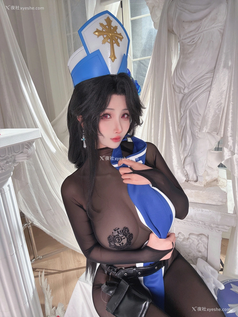 1P - rioko凉凉子 – Nikke胜利女神 梅登冰玫瑰 [45P]