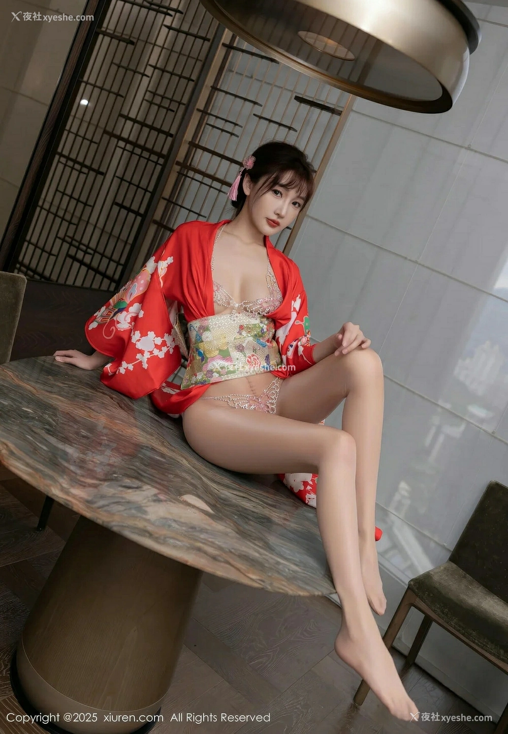 1P - [XiuRen秀人网] No.10352 模特合集 [81P]