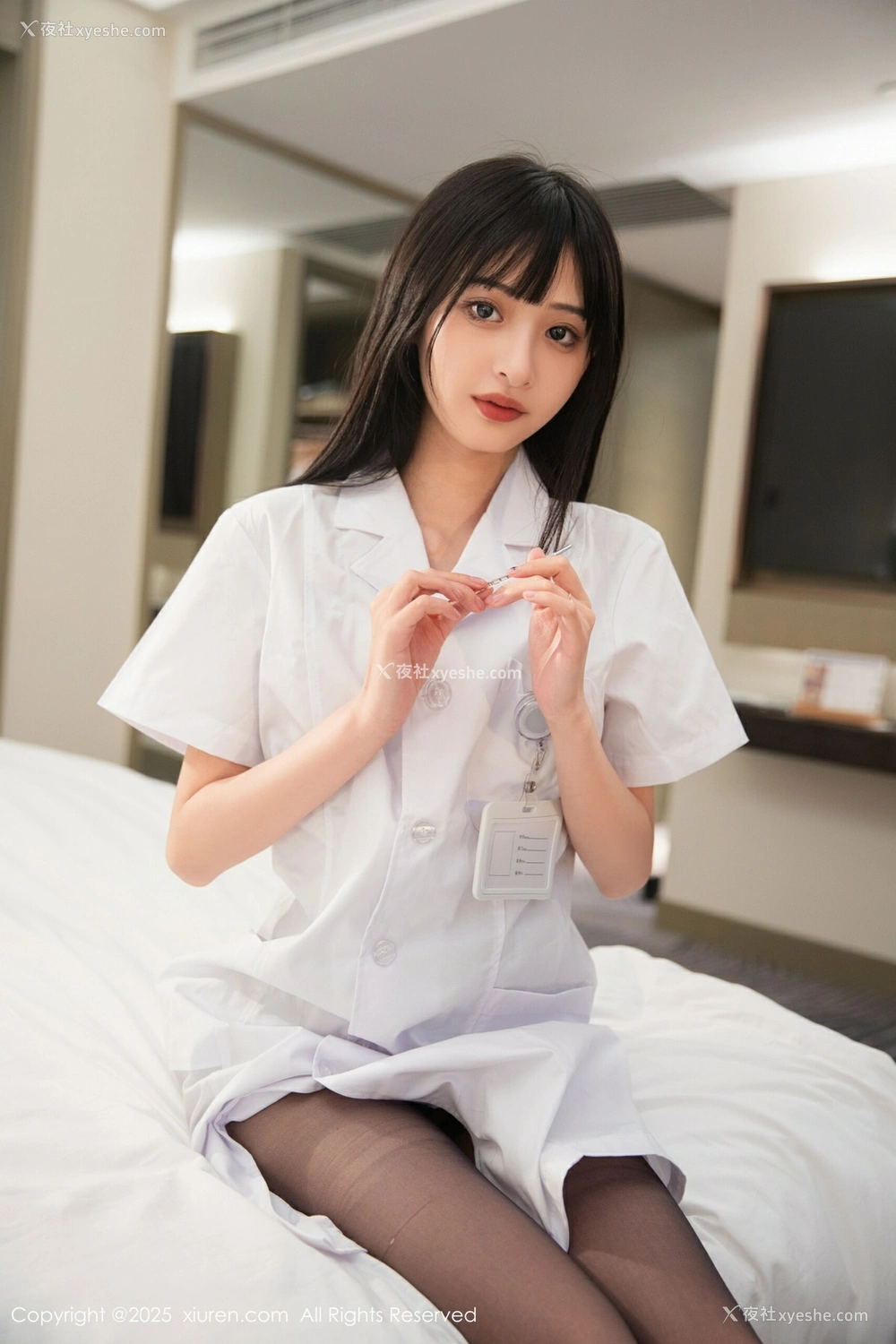 1P - [XiuRen秀人网] No.10373 茂木希子 [81P]