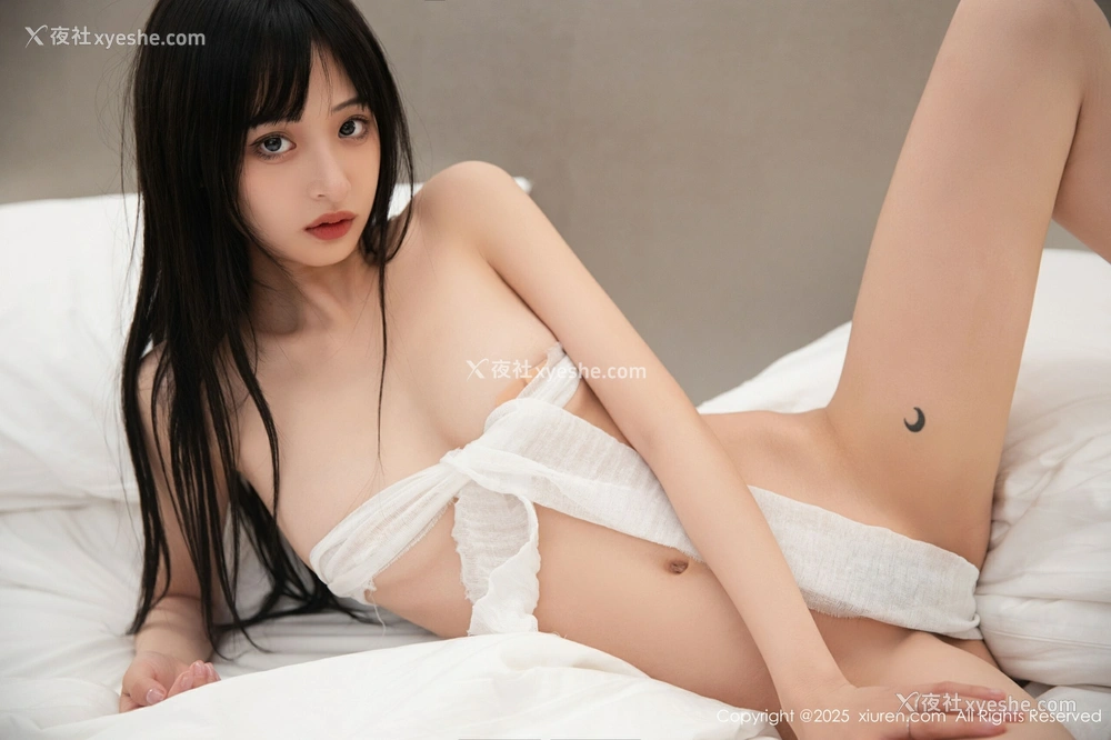 1P - [XiuRen秀人网] No.10373 茂木希子 [81P]