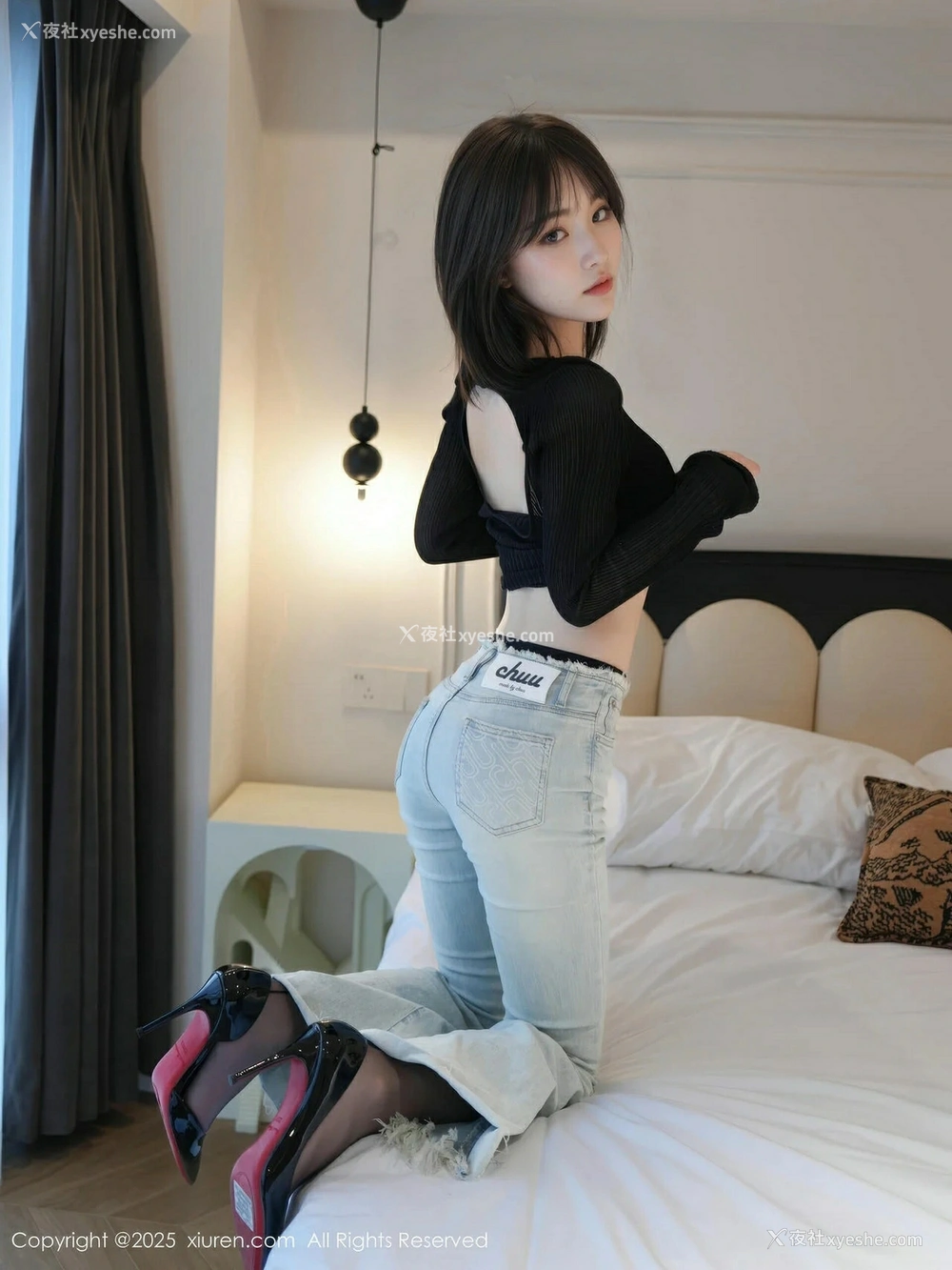 1P - [XiuRen秀人网] No.10374 汁汁 [57P]