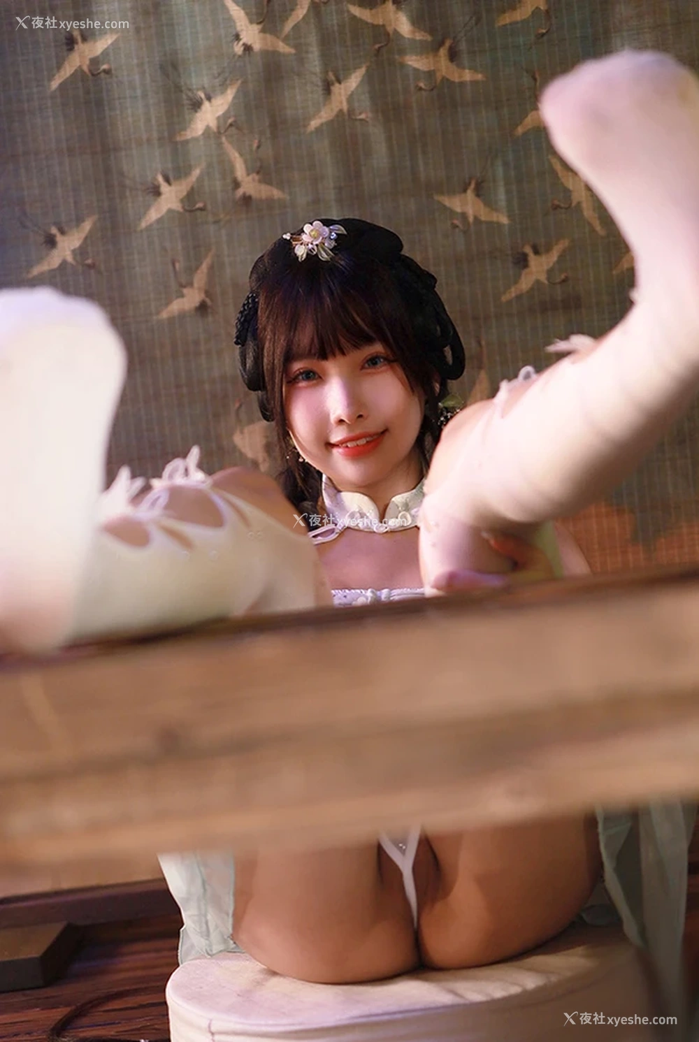 1P - 甜美福利姬慕慕Momo 医心素问无圣光唯美图集