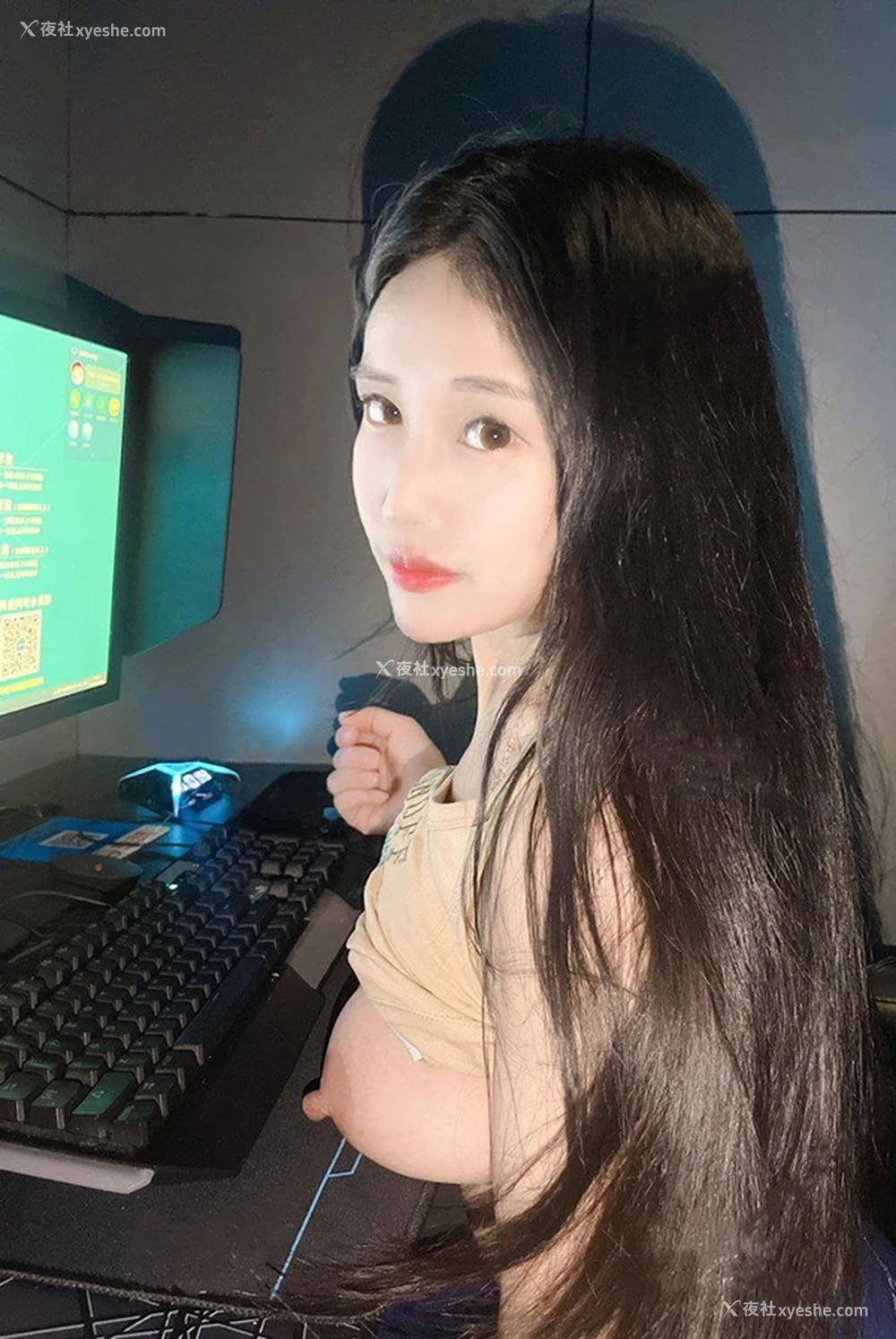 1P - 高颜值露出系抖m@小梨涡 尺度私拍视图合集4