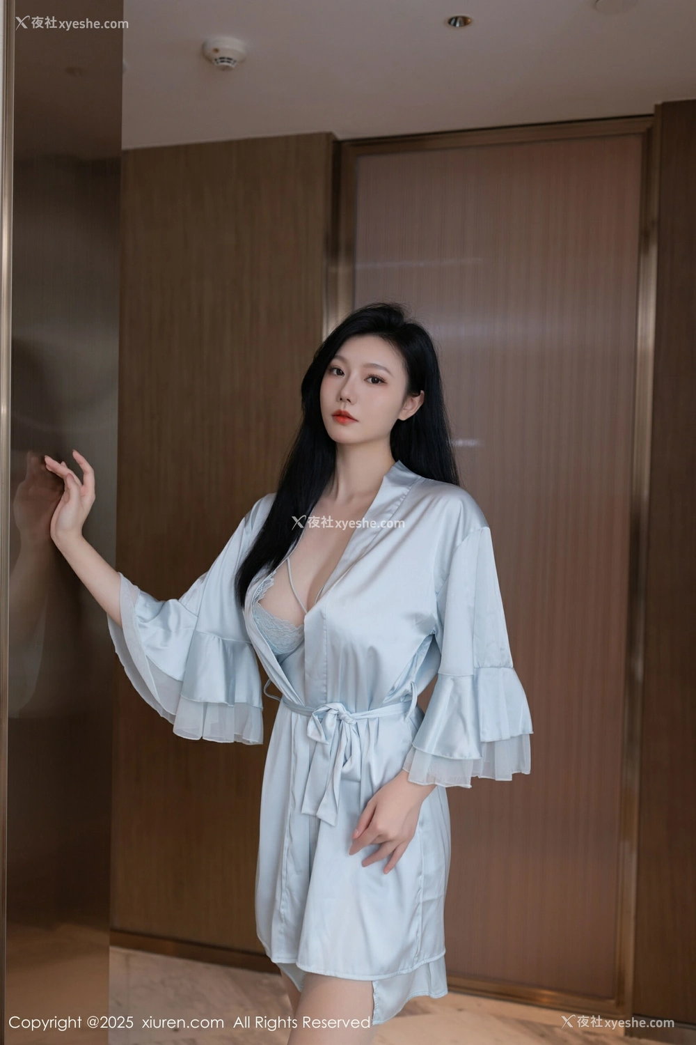 1P - [XiuRen秀人网] No.10390 安然anran [82P]