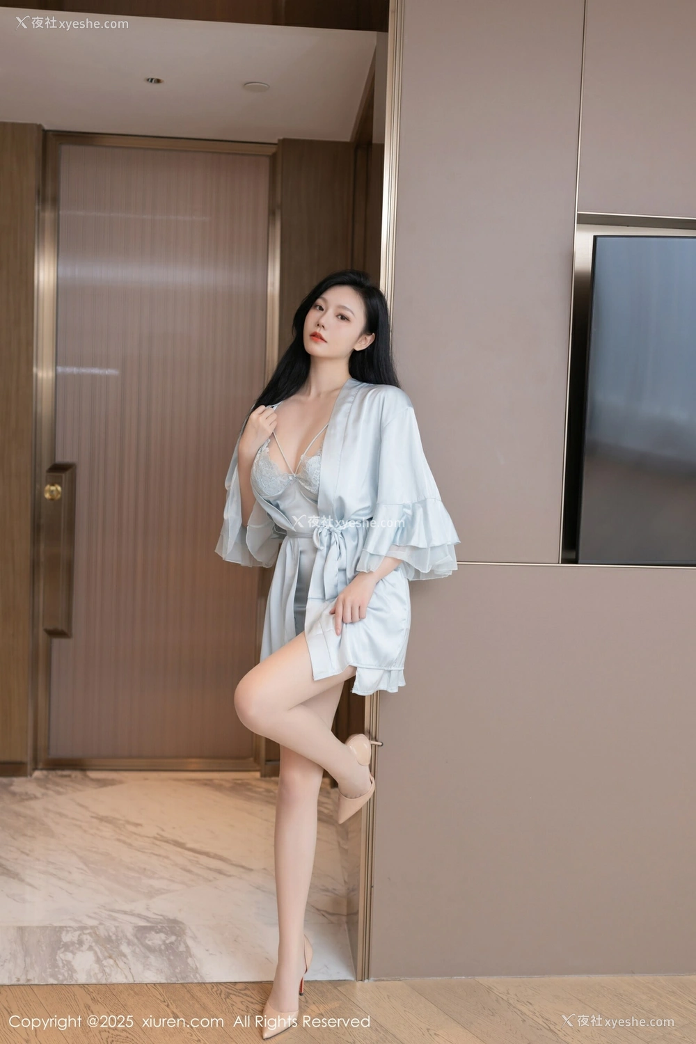 1P - [XiuRen秀人网] No.10390 安然anran [82P]