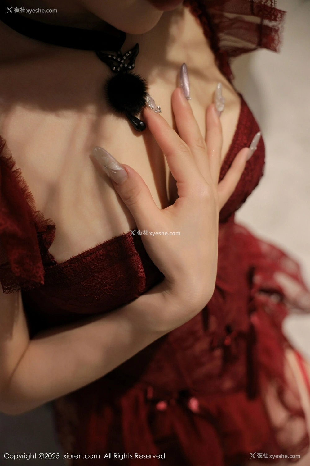 1P - [XiuRen秀人网] No.10386 李安妮 [81P]
