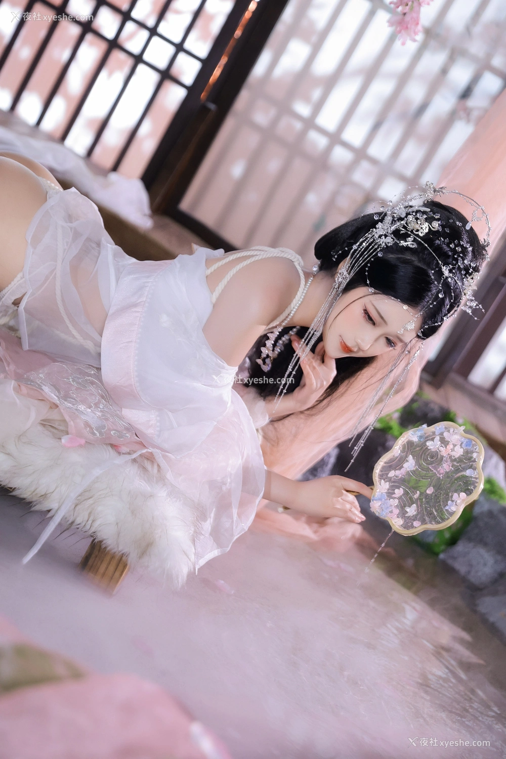 1P - 三度_69 – 小师姐 [84P]