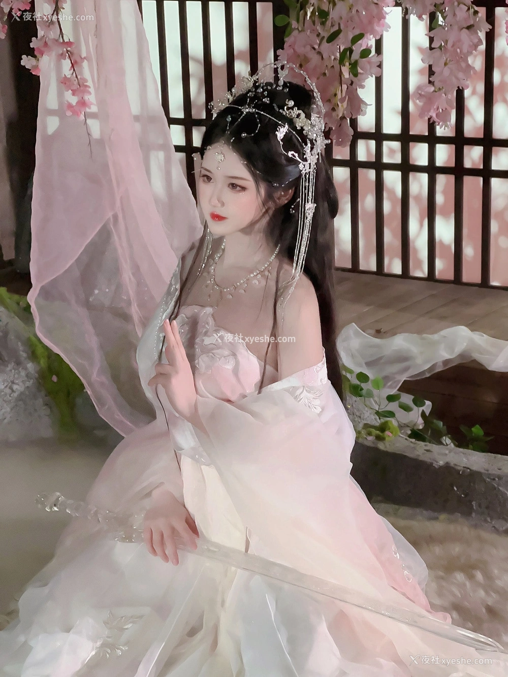 1P - 三度_69 – 小师姐 [84P]