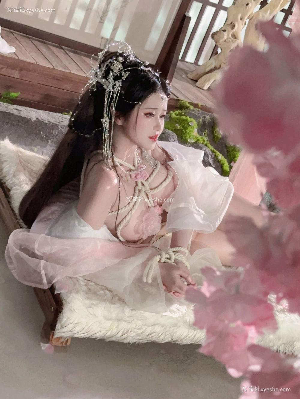 1P - 三度_69 – 小师姐 [84P]