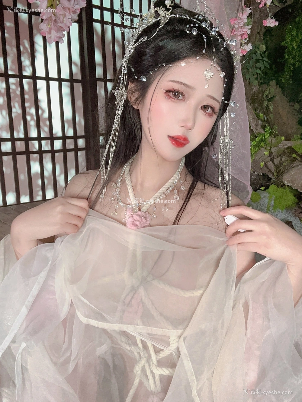 1P - 三度_69 – 小师姐 [84P]