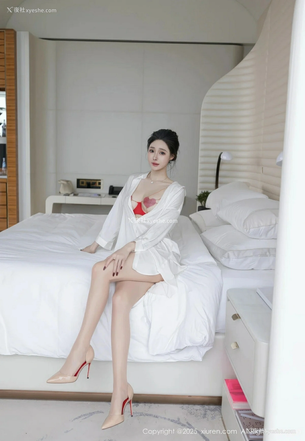 1P - [XiuRen秀人网] No.10411 小逗逗 [85P]