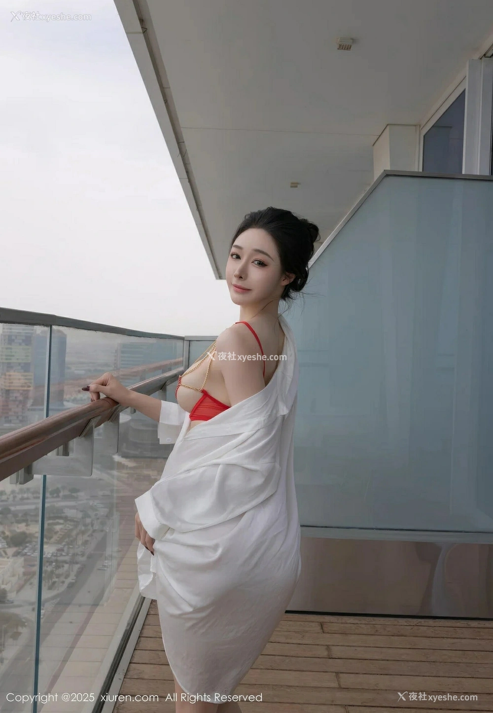 1P - [XiuRen秀人网] No.10411 小逗逗 [85P]