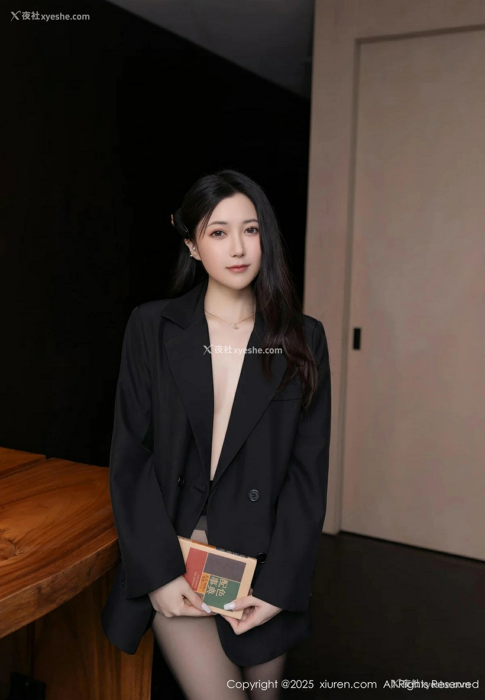1P - [XiuRen秀人网] No.10412 鱼子酱Fish [81P]