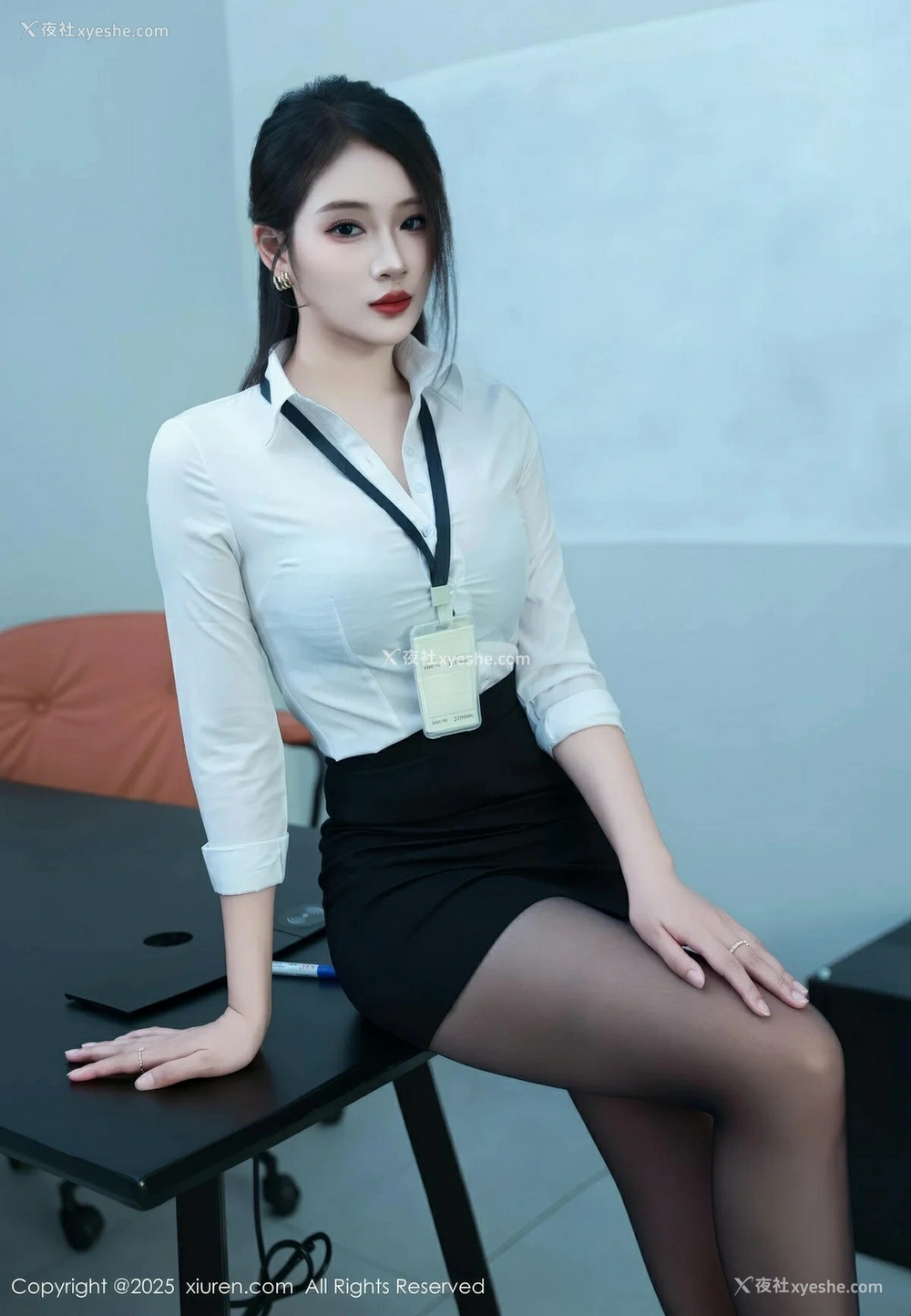 1P - [XiuRen秀人网] No.10406 南乔 [117P]