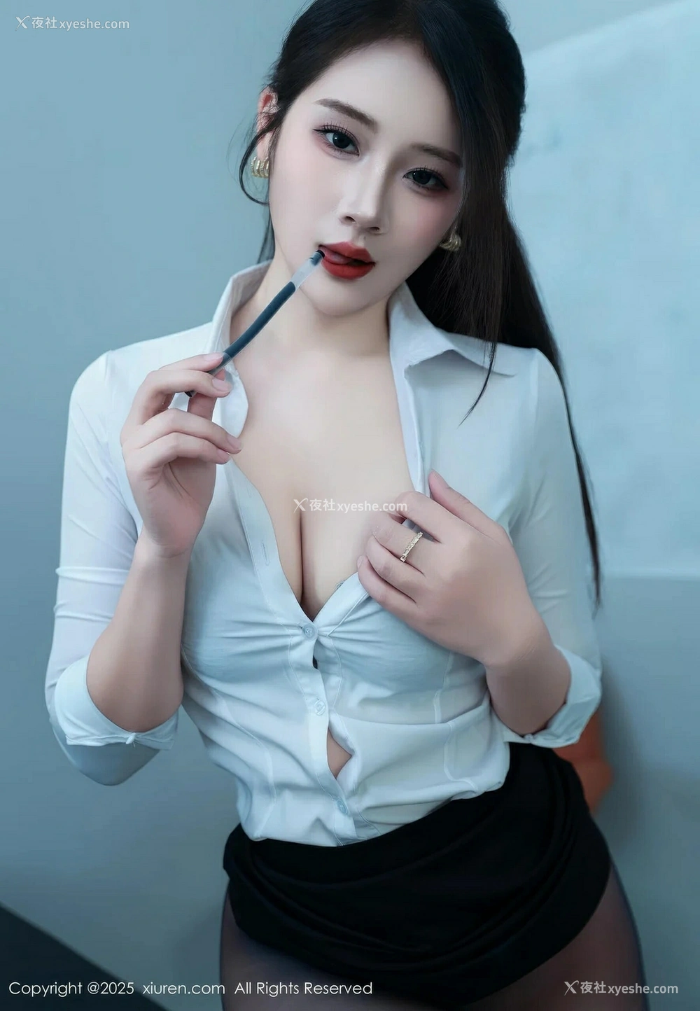 1P - [XiuRen秀人网] No.10406 南乔 [117P]