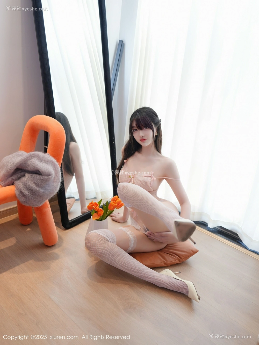 1P - [XiuRen秀人网] No.10416 白露lulu [101P]