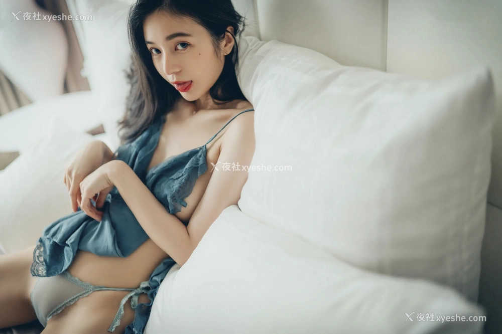 1P - 秀人网 辰辰ChenChen – 透明内裤 [118P]