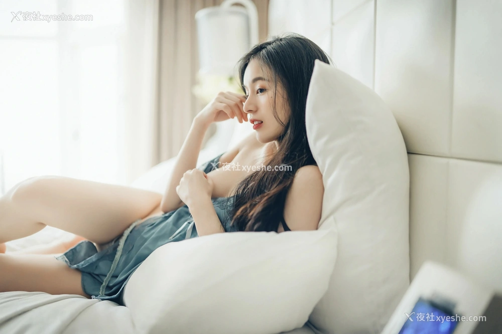 1P - 秀人网 辰辰ChenChen – 透明内裤 [118P]