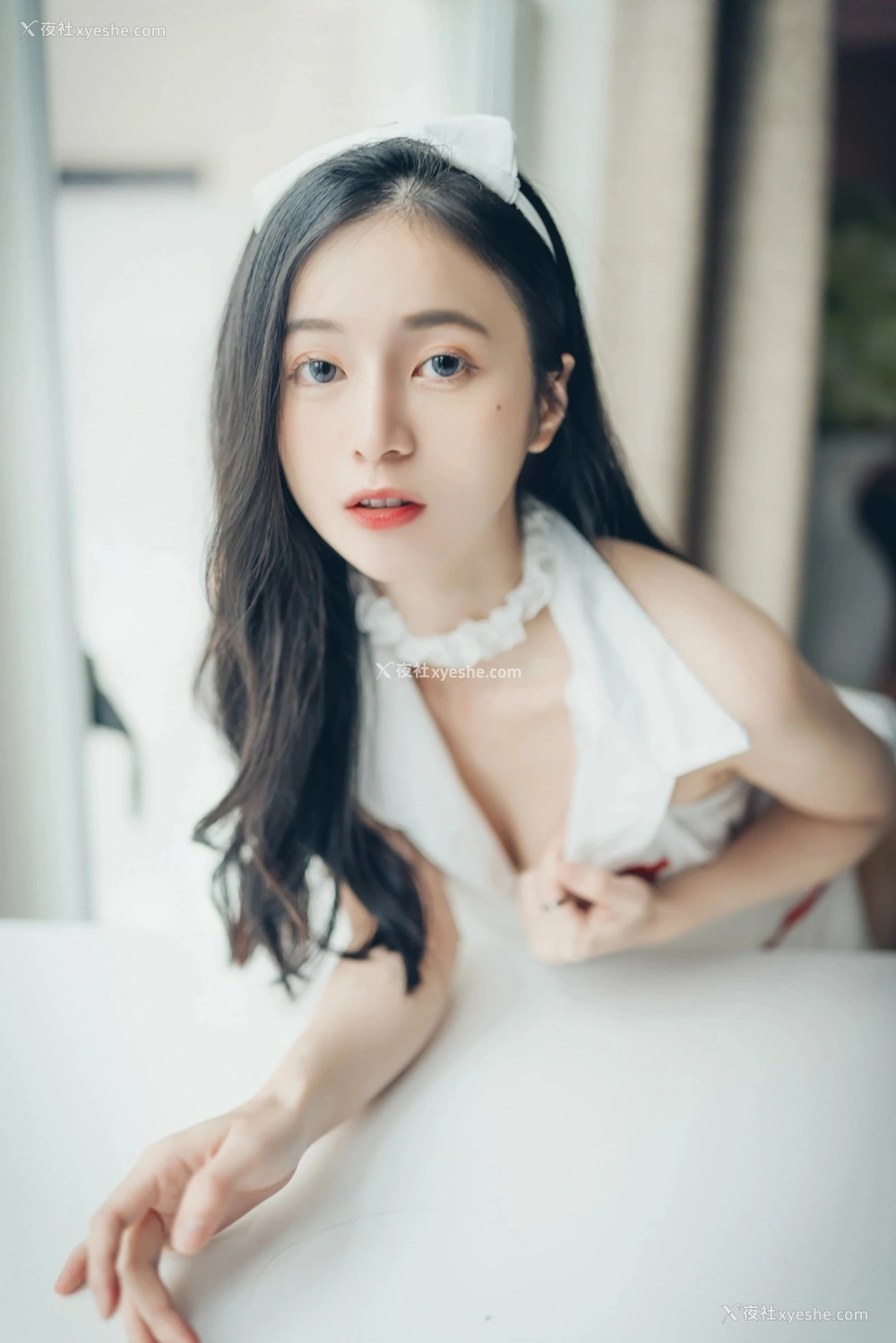 1P - 秀人网 辰辰ChenChen – 透明内裤 [118P]