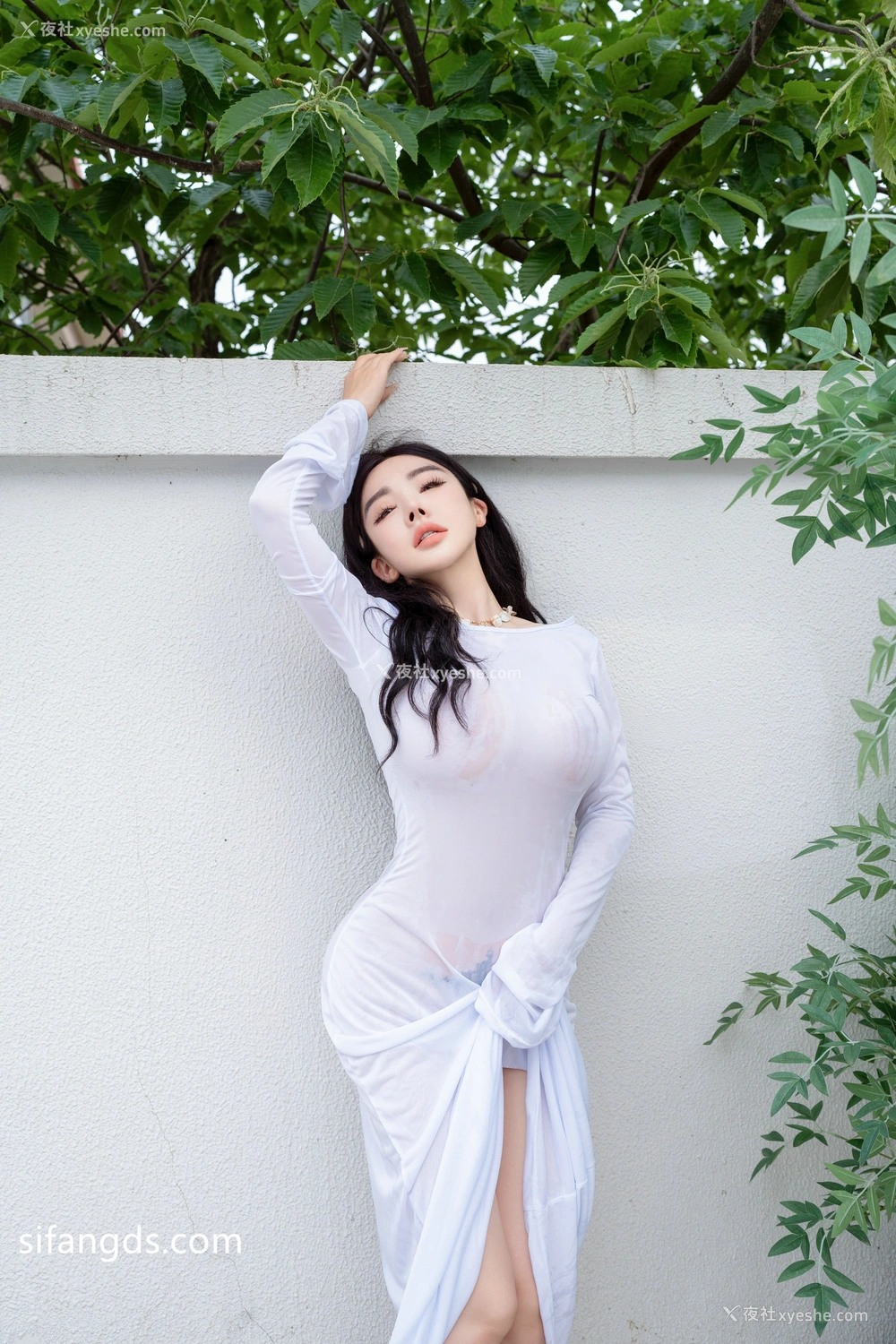 1P - 潘娇娇 – 内购 湿身的快乐 [81P]