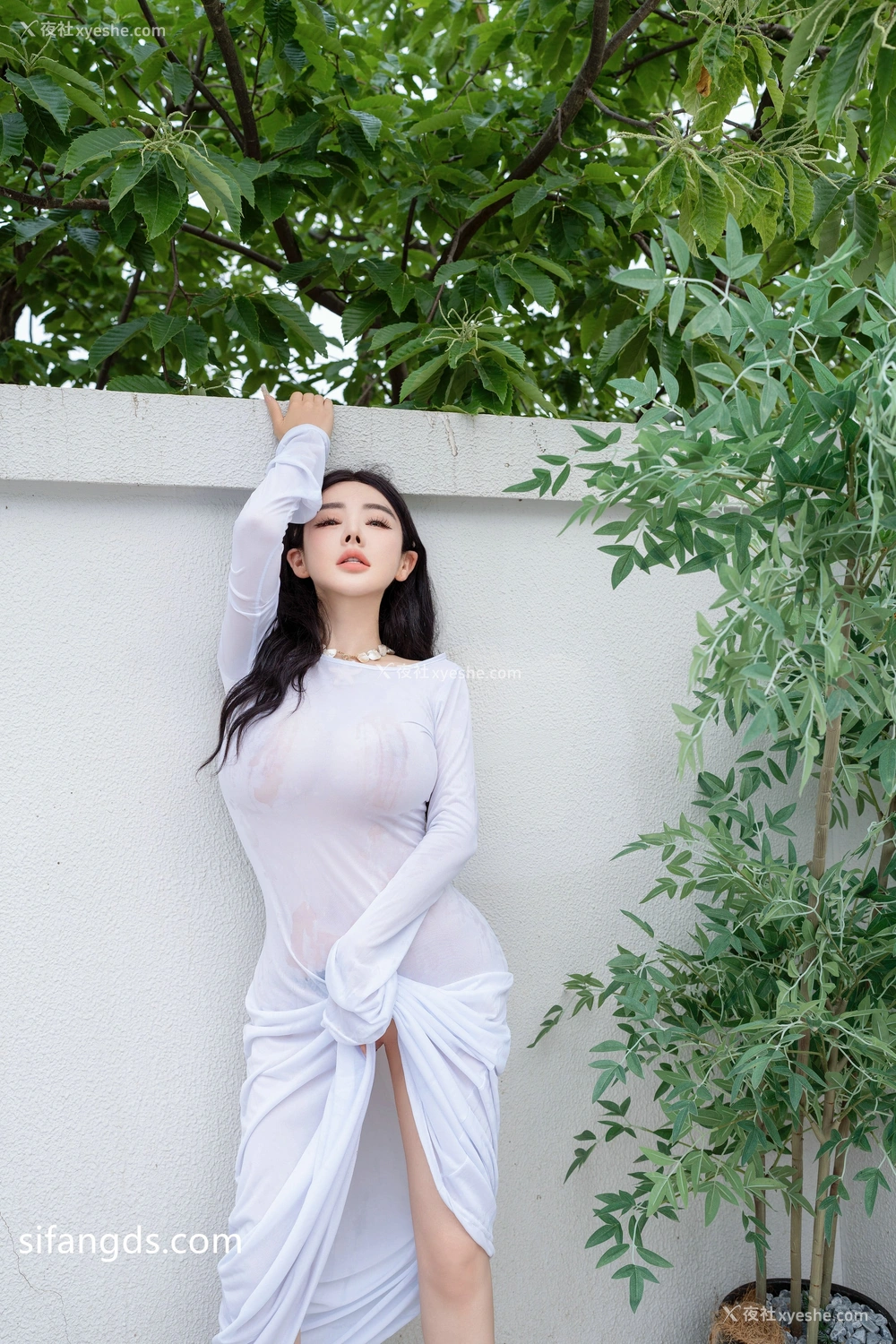 1P - 潘娇娇 – 内购 湿身的快乐 [81P]