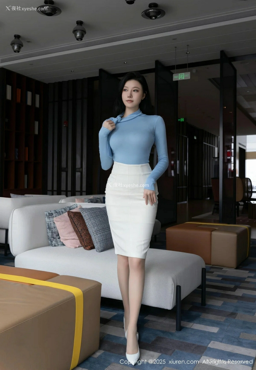 1P - [XiuRen秀人网] No.10424 安然anran [81P]