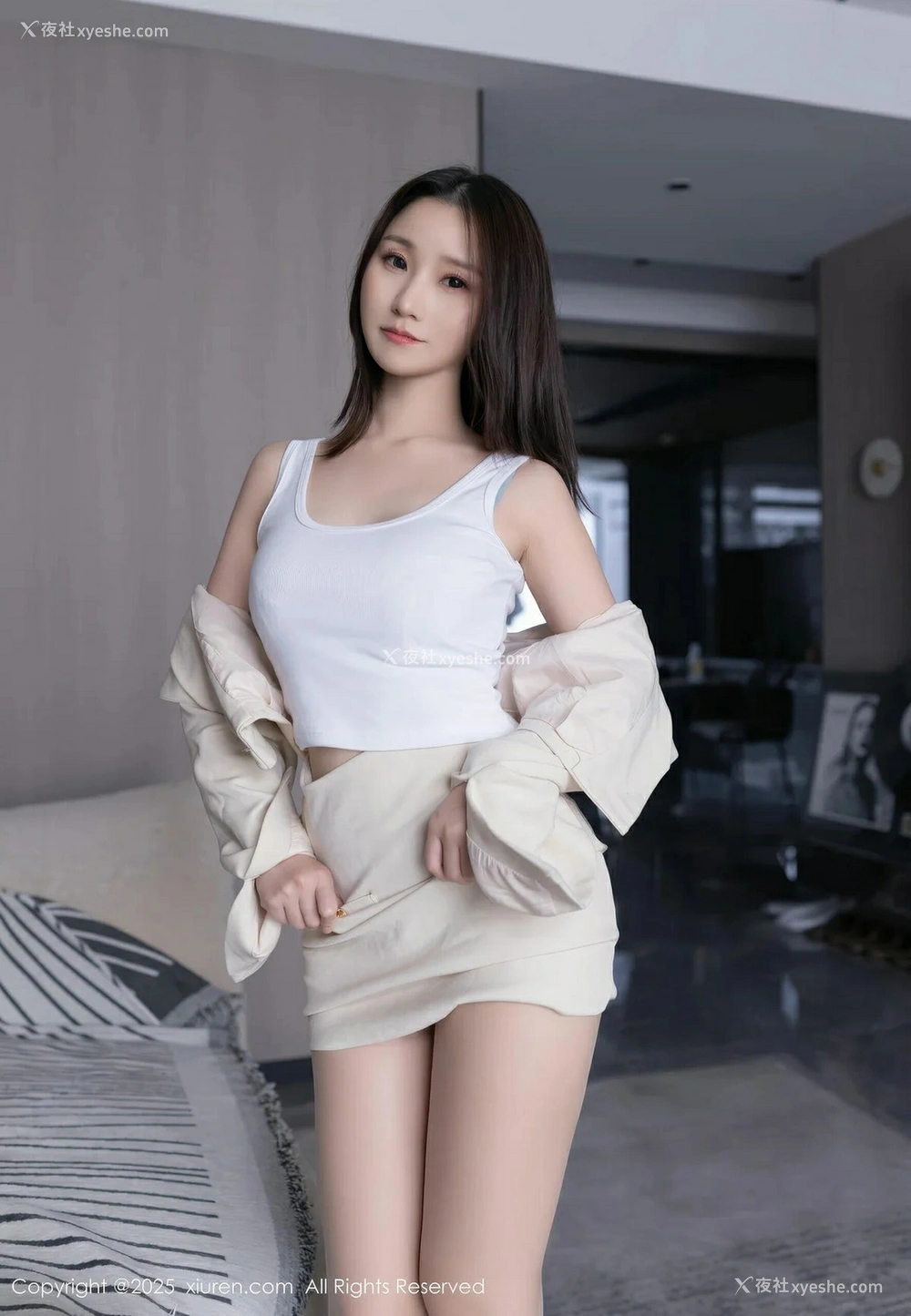1P - [XiuRen秀人网] No.10428 杏子Yada [61P]