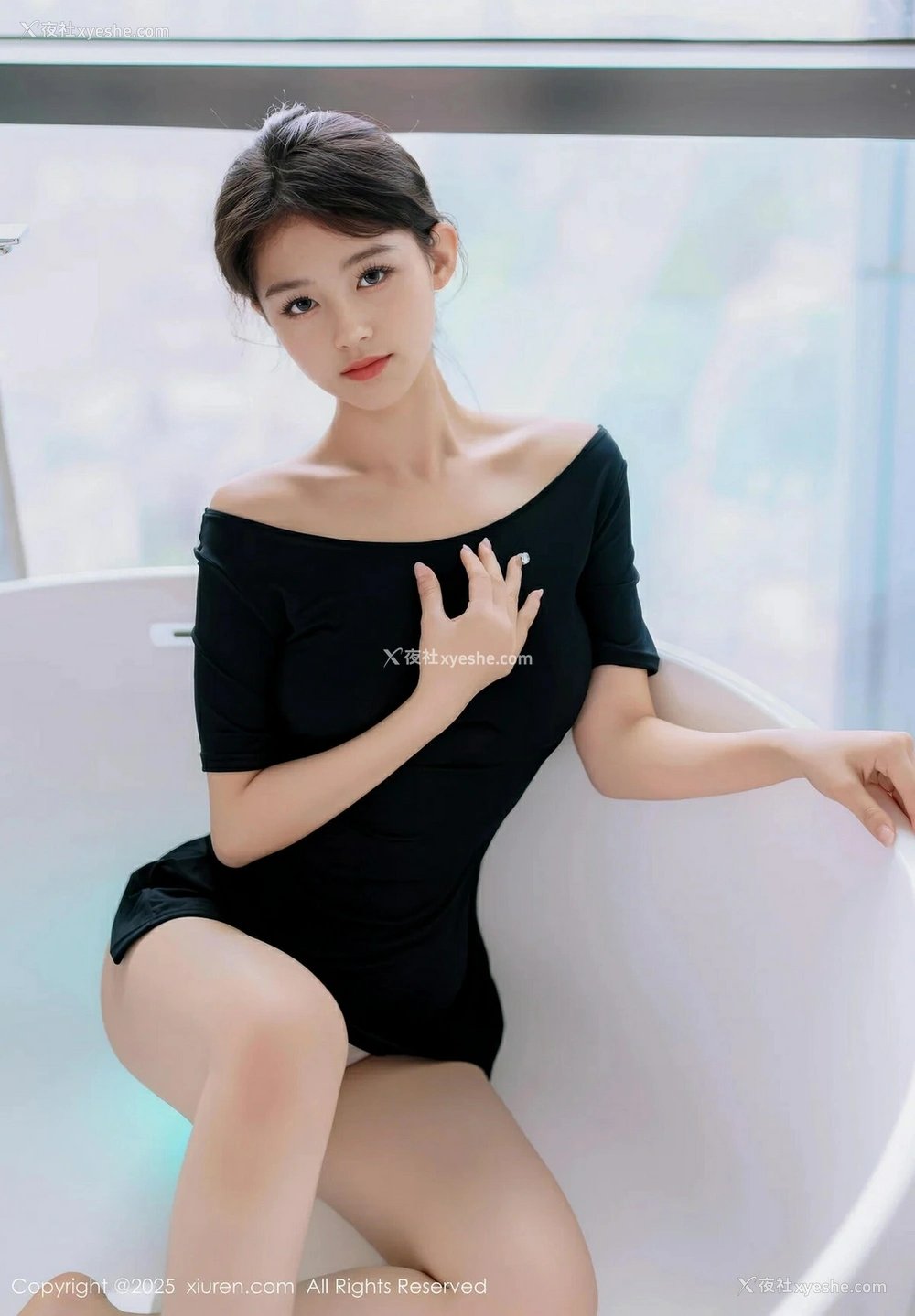 1P - [XiuRen秀人网] No.10426 小橘子orange [87P]