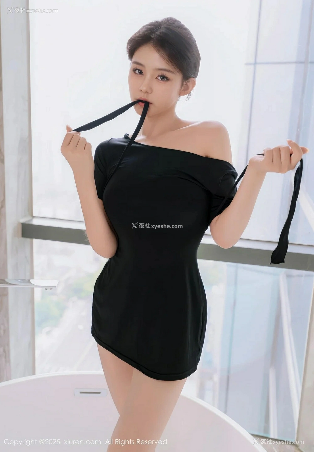 1P - [XiuRen秀人网] No.10426 小橘子orange [87P]