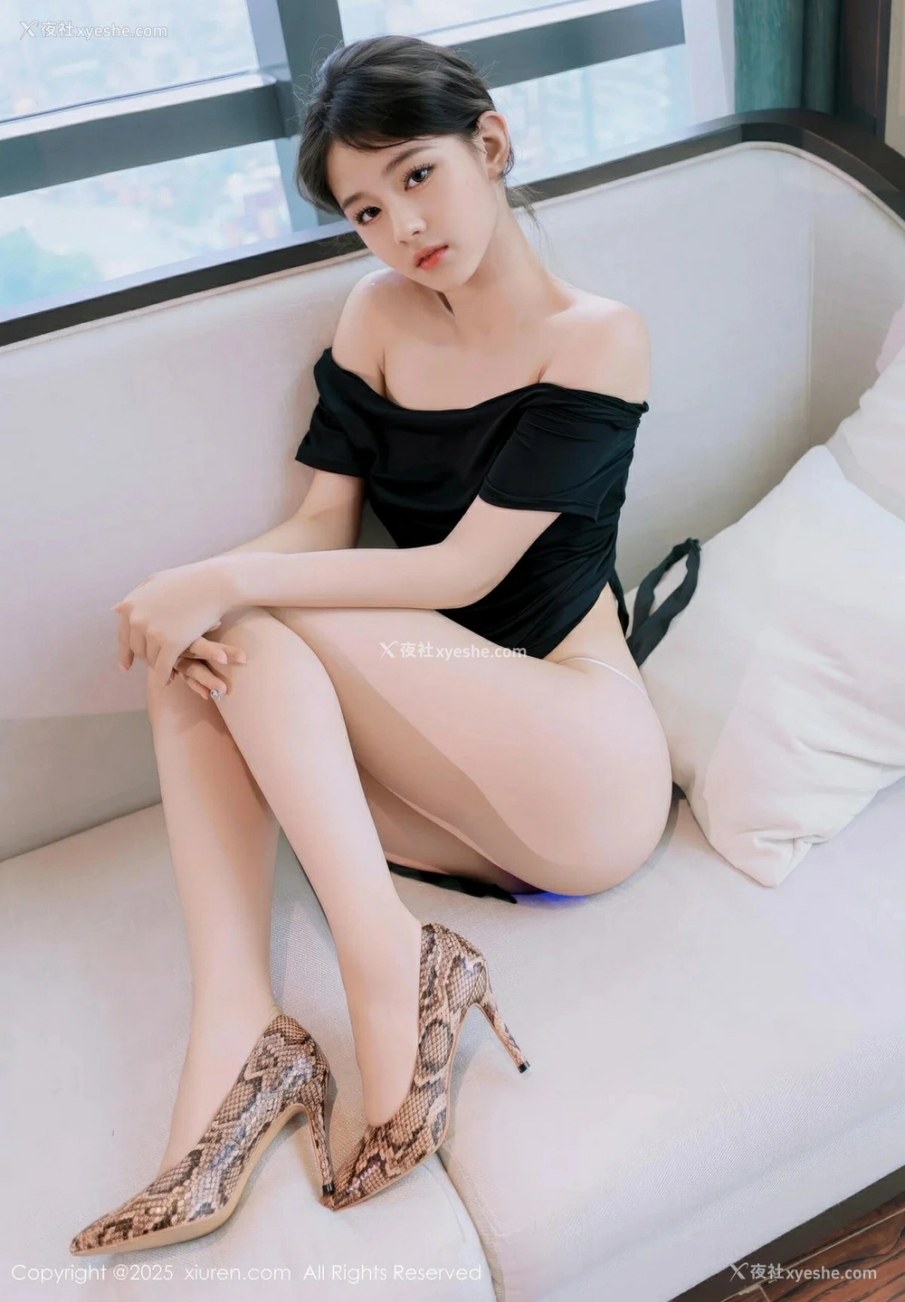 1P - [XiuRen秀人网] No.10426 小橘子orange [87P]