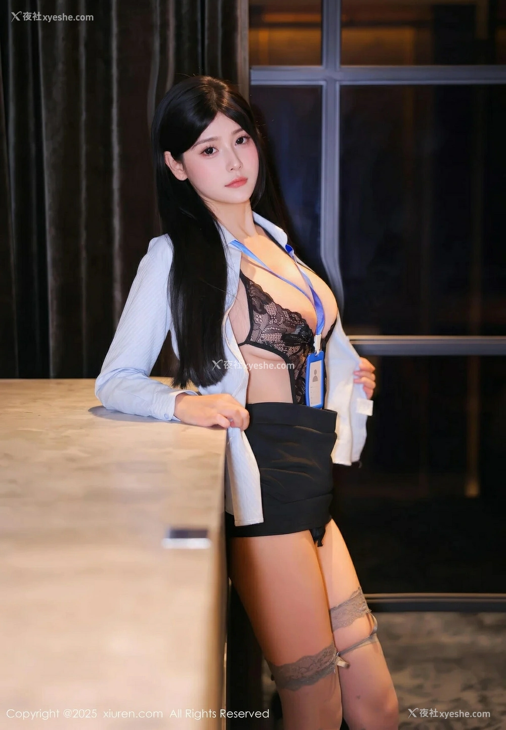 1P - [XiuRen秀人网] No.10440 余安安 [70P]