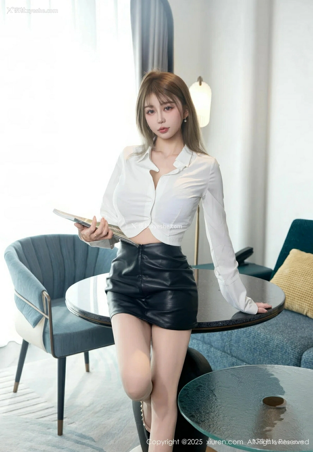 1P - [XiuRen秀人网] No.10439 Zoe柚柚 [81P]